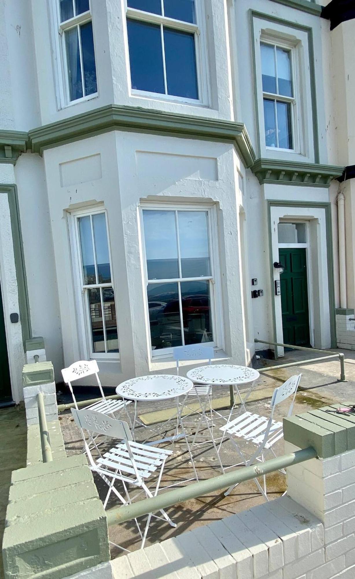Apartment Seascape - Fantastic Location With Sea Views! Scarborough
